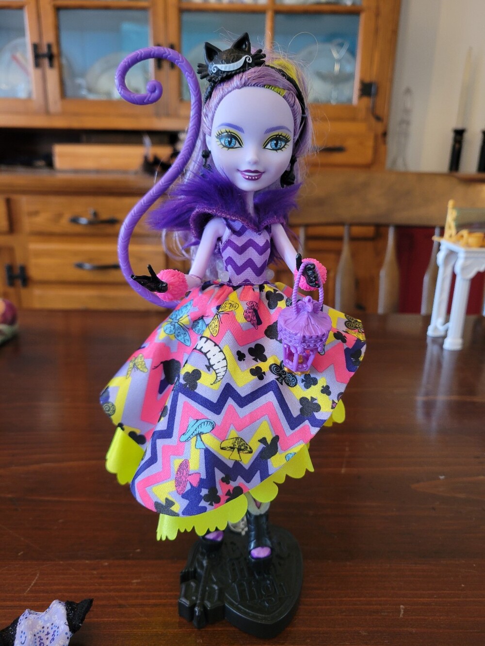 Kitty Cheshire With Her Origin Story Book! Ever After High - Picture 2 of 9
